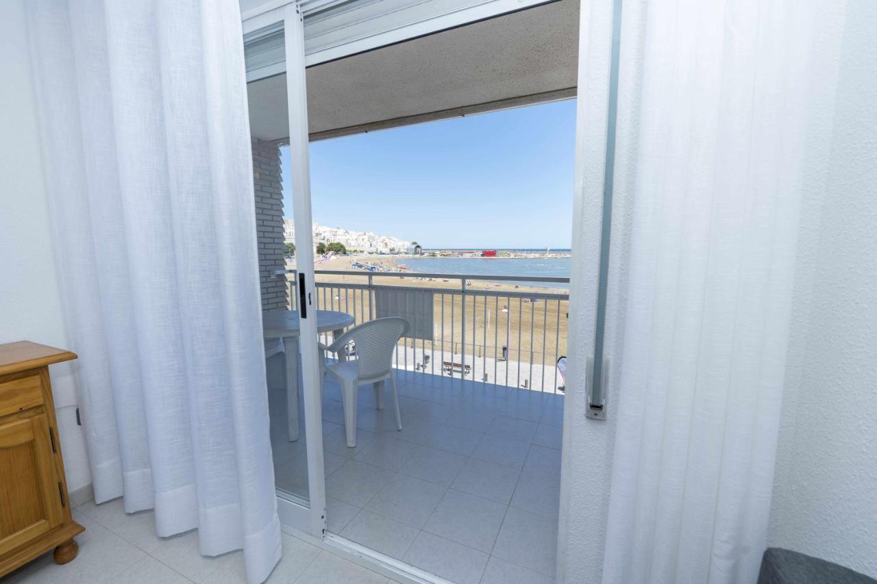 Forner Apartamentos Peniscola Ruang foto